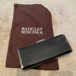 BADGLEY MISCHKA CLUTCH
